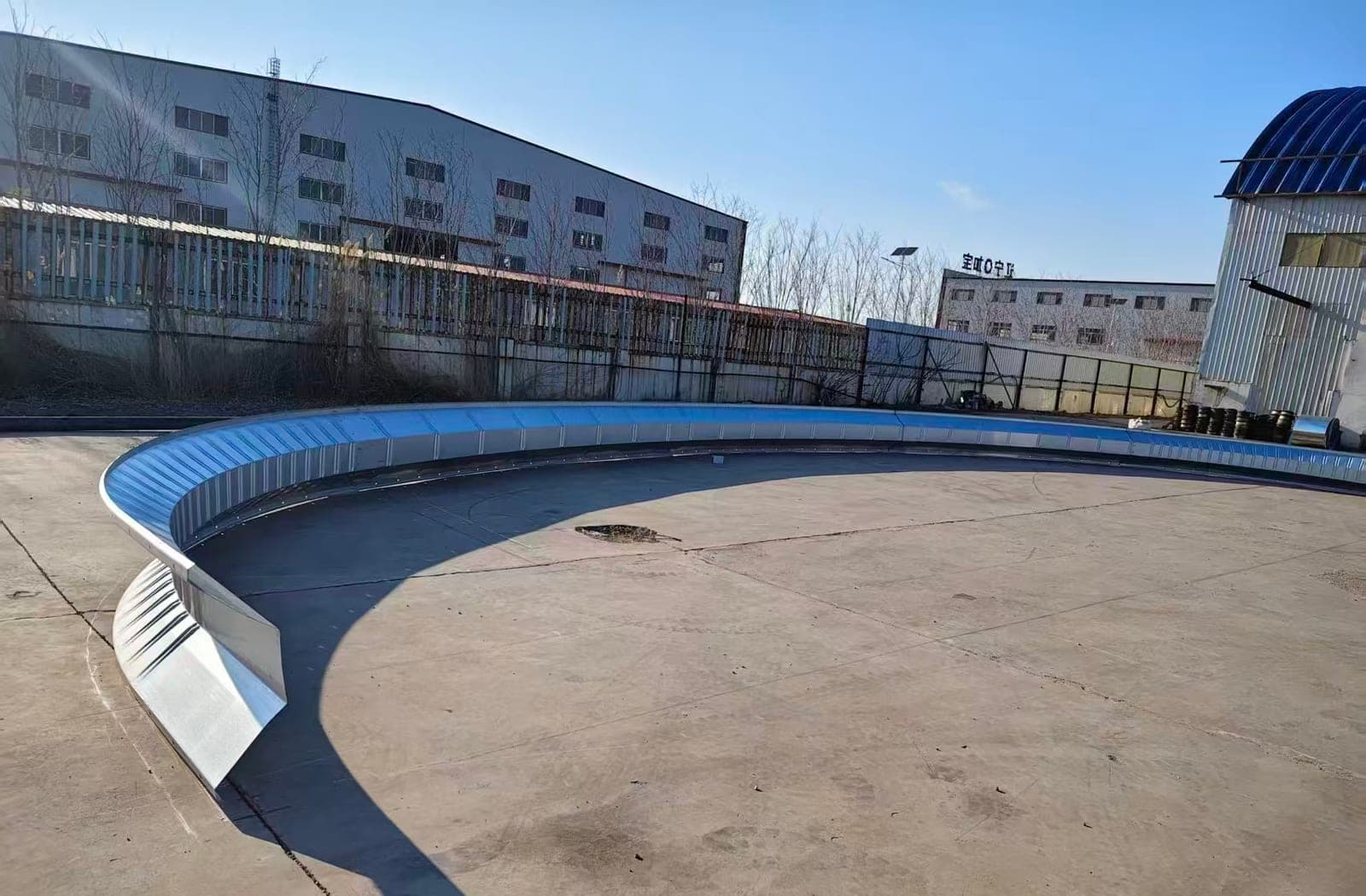 Industrial steel warehouse structure with wide clear-span framing